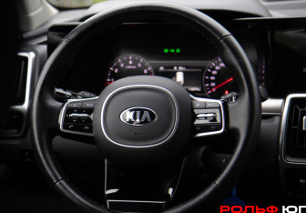 Подержанный автомобиль Kia Sorento 2021 года (15 фото)