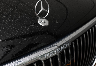 Подержанный автомобиль Mercedes-Benz Maybach GLS 2023 года (32 фото)
