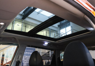 Подержанный автомобиль Nissan X-Trail 2018 года (15 фото)