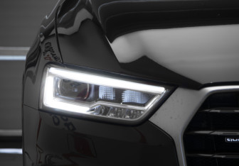 Подержанный автомобиль Audi Q3 2017 года (38 фото)