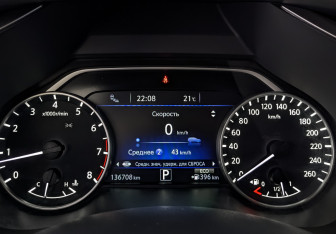 Подержанный автомобиль Nissan Murano Suv 2017 года (16 фото)