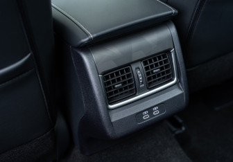 Новый Toyota Camry Sedan 2024 (13 фото)