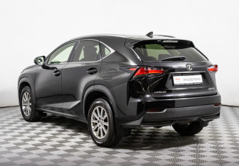 Подержанный автомобиль Lexus NX 2014 года (7 фото)
