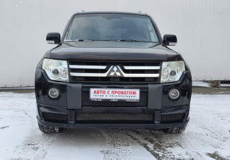 Подержанный автомобиль Mitsubishi Pajero 2008 года (2 фото)