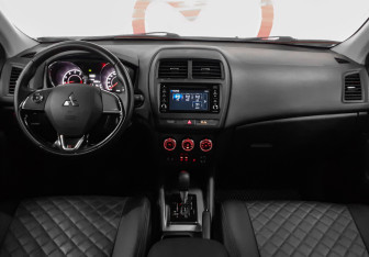 Подержанный автомобиль Mitsubishi ASX 2021 года (8 фото)