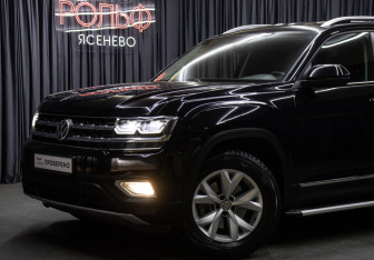 Подержанный автомобиль Volkswagen Teramont 2018 года (25 фото)