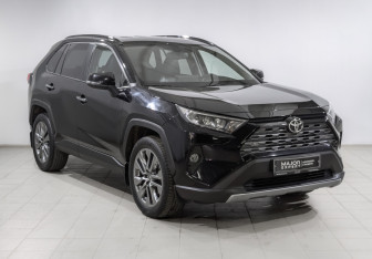 Подержанный автомобиль Toyota RAV4 2020 года (3 фото)