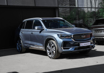 Подержанный автомобиль Geely Monjaro 2023 года (3 фото)