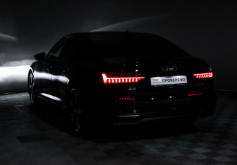 Подержанный автомобиль Audi A6 Sedan 2018 года (18 фото)