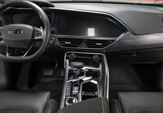 Подержанный автомобиль Geely Tugella 2023 года (16 фото)