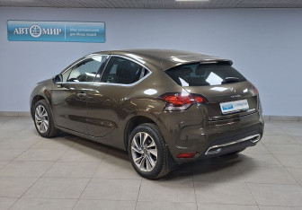 Подержанный автомобиль Citroen DS4 2013 года (7 фото)