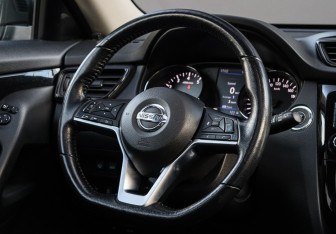 Подержанный автомобиль Nissan X-Trail 2021 года (11 фото)