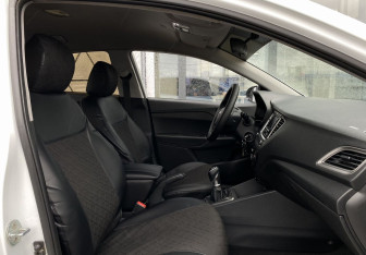 Подержанный автомобиль Hyundai Solaris Sedan 2020 года (20 фото)