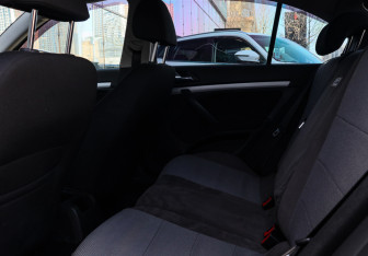 Подержанный автомобиль Skoda Octavia Liftback 2011 года (8 фото)