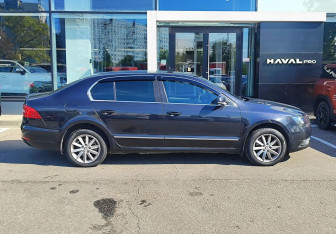 Подержанный автомобиль Skoda Superb Liftback 2013 года (4 фото)