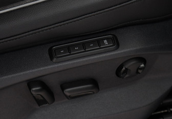 Подержанный автомобиль Volkswagen Tiguan 2021 года (15 фото)