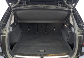 Подержанный автомобиль BMW X1 2018 года (10 фото)