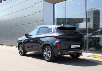 Подержанный автомобиль Exeed LX 2023 года (7 фото)