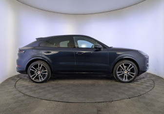 Подержанный автомобиль Porsche Cayenne 2024 года (4 фото)