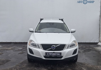 Подержанный автомобиль Volvo XC60 2012 года (2 фото)