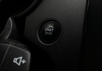 Подержанный автомобиль Renault Arkana 2021 года (16 фото)