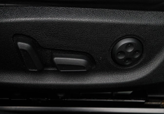 Подержанный автомобиль Audi A6 Sedan 2012 года (8 фото)