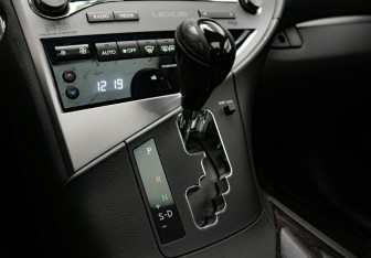 Подержанный автомобиль Lexus RX 2013 года (22 фото)
