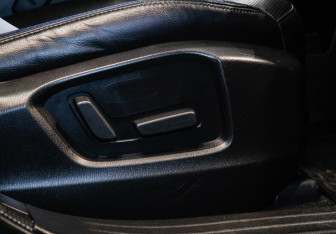 Подержанный автомобиль Mazda CX-9 2017 года (8 фото)