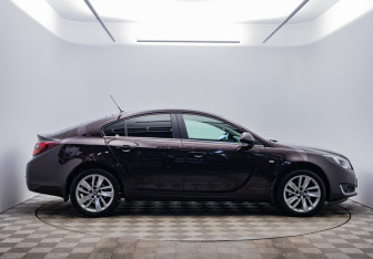 Подержанный автомобиль Opel Insignia Sedan 2014 года (4 фото)