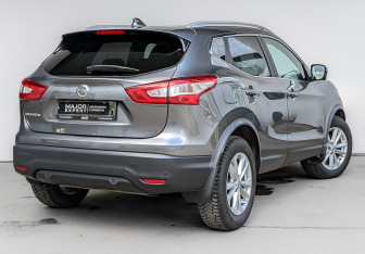 Подержанный автомобиль Nissan Qashqai 2017 года (5 фото)