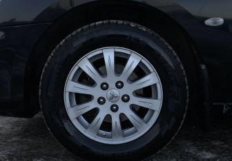 Подержанный автомобиль Mitsubishi Galant Sedan 2007 года (9 фото)