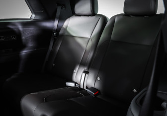 Подержанный автомобиль LiXiang L9 2023 года (13 фото)