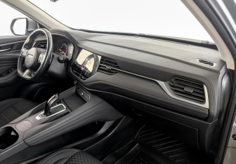 Подержанный автомобиль Haval F7 2021 года (11 фото)