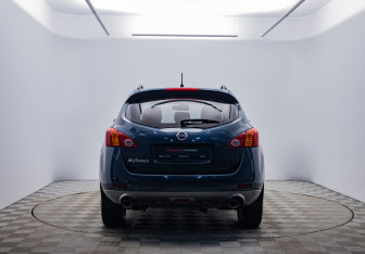 Подержанный автомобиль Nissan Murano Suv 2011 года (6 фото)