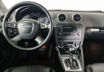 Подержанный автомобиль Audi A3 Hatchback 2012 года (12 фото)