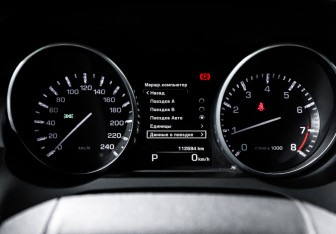 Подержанный автомобиль Land Rover Range Rover Evoque 2014 года (11 фото)