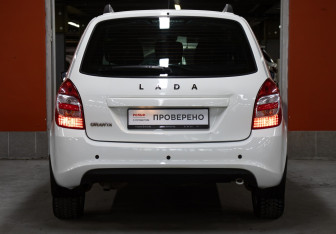 Подержанный автомобиль LADA (ВАЗ) Granta Wagon 2019 года (6 фото)