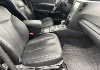 Подержанный автомобиль Subaru Legacy Wagon 2011 года (9 фото)