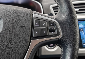 Подержанный автомобиль Geely Atlas 2021 года (25 фото)