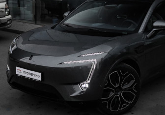 Подержанный автомобиль Avatr 11 2023 года (32 фото)