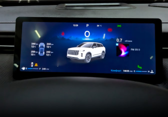 Подержанный автомобиль Jaecoo J7 2023 года (13 фото)