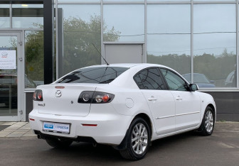 Подержанный автомобиль Mazda 3 Sedan 2008 года (4 фото)