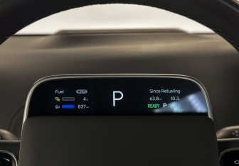 Подержанный автомобиль LiXiang L7 2023 года (11 фото)