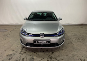 Подержанный автомобиль Volkswagen Golf Hatchback 2018 года (2 фото)