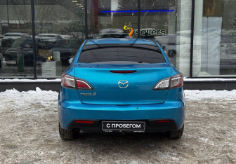 Подержанный автомобиль Mazda 3 Sedan 2010 года (7 фото)