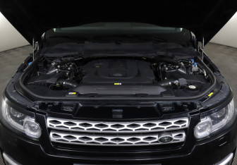 Подержанный автомобиль Land Rover Range Rover Sport 2017 года (18 фото)