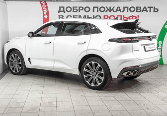 Подержанный автомобиль Changan UNI-K 2022 года (6 фото)