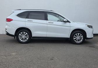 Подержанный автомобиль Haval M6 2024 года (4 фото)