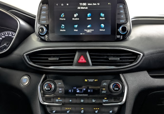 Подержанный автомобиль Hyundai Santa Fe 2019 года (17 фото)