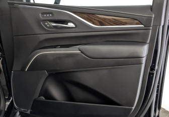 Подержанный автомобиль Cadillac Escalade Suv 2022 года (25 фото)